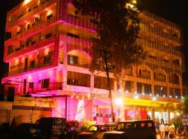 Hotel Rajmahal Roorkee，位于鲁尔基的酒店