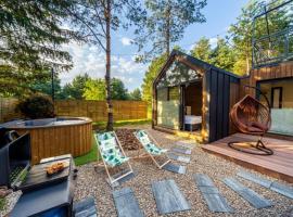 Domki Marzeń w Marzyszu z opcją Jacuzzi & Sauna，位于Marzysz的酒店