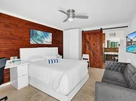 Waves Beach Town Studio Apartment