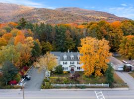 Launchpoint Lodge: Entire Hotel，位于林肯的住宿加早餐旅馆