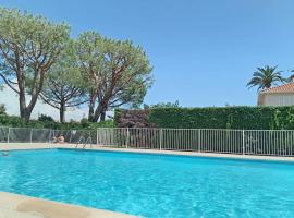 3BDR apartment terrasse sea view parking pool tennis，位于昂蒂布的酒店