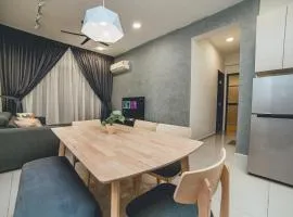 Amberside Comfy Stay 3BR in Danga Bay by Our Stay