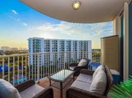 Marvelous Palms of Destin Condo with Pool View，位于德斯坦的酒店