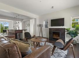 Redmond 1br w parking nr parks schools SEA-691，位于雷德蒙德的酒店