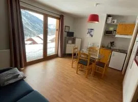 Studio avec coin montagne 4 personnes Orelle 3 Vallées - Spa & Piscine - Apt 004
