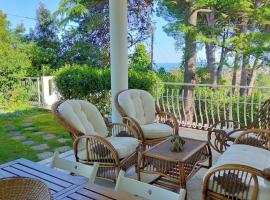 Villa Girasoli - Taunus Vacanze，位于努马纳的高尔夫酒店