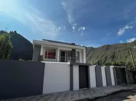 Moderna casa vacacional en Baños