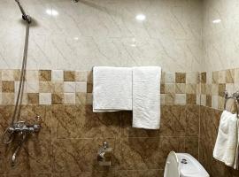 BENEFIT Hotel and Guest House，位于伊杰万的酒店