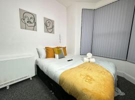 Relaxing Studio Apartment in Scenic Kidderminster，位于基德明斯特的酒店