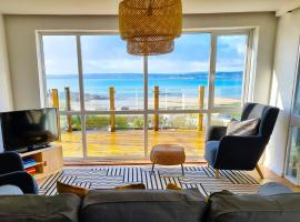 1Rosemount -Marazion - Iconic view of St Michaels Mt, Sea, Beach, 2xParking, Netflix Prime，位于马拉扎恩的酒店