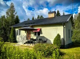 Ferienhaus am Wald im Land der Elche