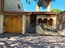 Agradable casa en el corazón de Mendoza.