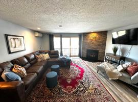 White Mountains Getaway with amazing views!，位于巴特利特的酒店