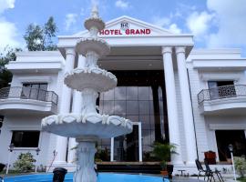 Hotel Grand，位于Khuldābād埃洛拉石窟附近的酒店