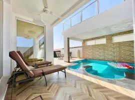R61 Sunset Chalet