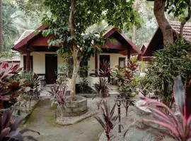 SAVITHRI INN Cottages