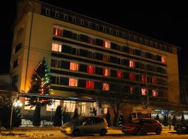 Hotel Mures，位于格奥尔盖尼的酒店