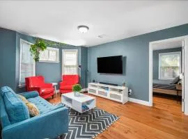 Colorful, Comfy & Modern - Close to NYC - Parking!