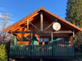 Camping-Chalets La Favière，位于Lac des Rouges Truites的滑雪度假村