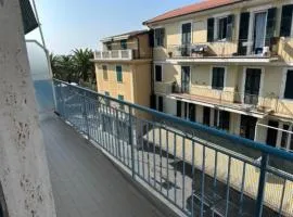 Casa Marina - MONEGLIA APARTMENTS