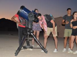 Hurghada Desert stargazing，位于赫尔格达的豪华帐篷营地