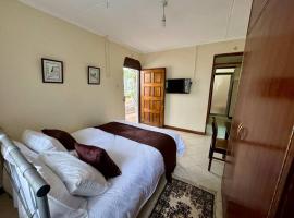 Charming Retreat in Garden Estate-Thome, Thika Rd，位于内罗毕的别墅