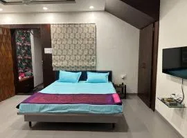 Brij Homes- Exquisite 1BR in a villa with kitchen