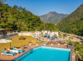 Moustache Rishikesh Riverside Resort，位于瑞诗凯诗的酒店