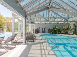 Broadwater Resort WA Tourism Awards 2022 Gold Winner，位于巴瑟尔顿的带泳池的酒店