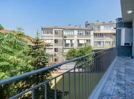 Flat w Balcony Near Grand Mosque in Osmangazi