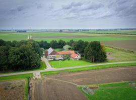 Boerderijcamping de Hinde，位于德龙滕的豪华帐篷营地