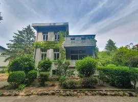 DEUTSCHE OSTSEEVILLA - große Villa mit Sauna, Spielplatz, PKW-Stellplätze, großer Garten