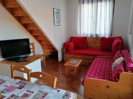 Charmant Chalet Duplex 6 Pers, Résidence 3* avec Piscine, Superdevoluy, à 300m des Pistes - FR-1-504-634
