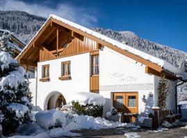 Ferienhaus am Burgsee，位于拉迪斯的山林小屋