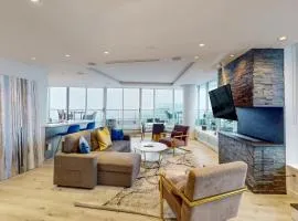 Skyline Hideaway