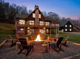 New & Stunning Chalet! Reno'd, Hot-Tub, Barrel Sauna, Slope Views, Fire Pit