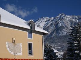 HOTEL DE LA GARE，位于埃格里尔的酒店