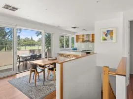 Boutique Stays - Flora