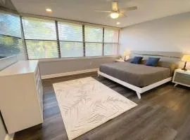 Gulf Breeze Condo w Pool Access!