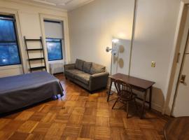 New York City Guest House 2，位于纽约的酒店