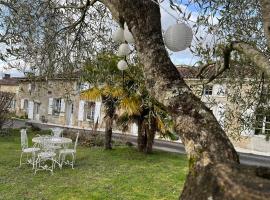 Gîte La Cassine，位于Taillant的酒店
