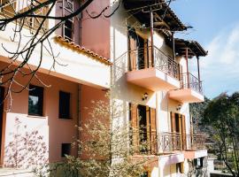 Mountain Hotels "Achais"，位于Planitéron的酒店