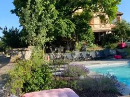 Le Clos d’Azel - Le gîte du cocher avec piscine