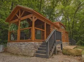 Papa Cabin Tiny Log Home Comfort In Rustic Bliss