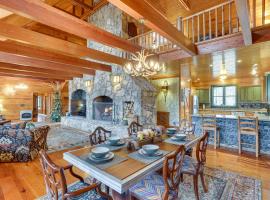 Lakefront Custom-Built Mentone Home Game Room!，位于Mentone的酒店