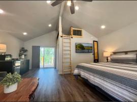 Loft Cabin 3 - Rogue River Resort，位于格兰茨帕斯的公寓