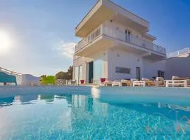 Luxurious Villa in Favara + Pool