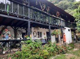 Ecohostal San Rafael Reserva，位于圣拉菲尔的酒店