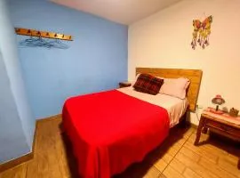 Habitación con baño privado acceso a cocina y terraza en Miraflores