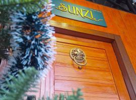 SUNZI BOUTIQUE HOSTEL : ซันซิ บูทีค โฮสเทล，位于勿洞的酒店